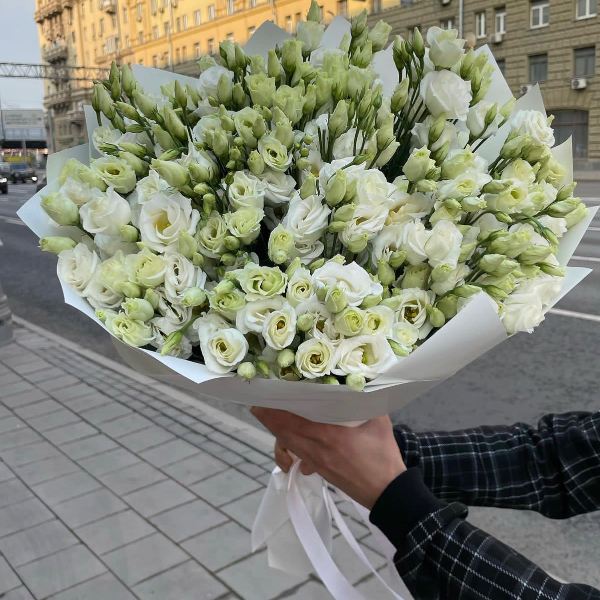 Belek Florist Big Eustoma Bouquet 