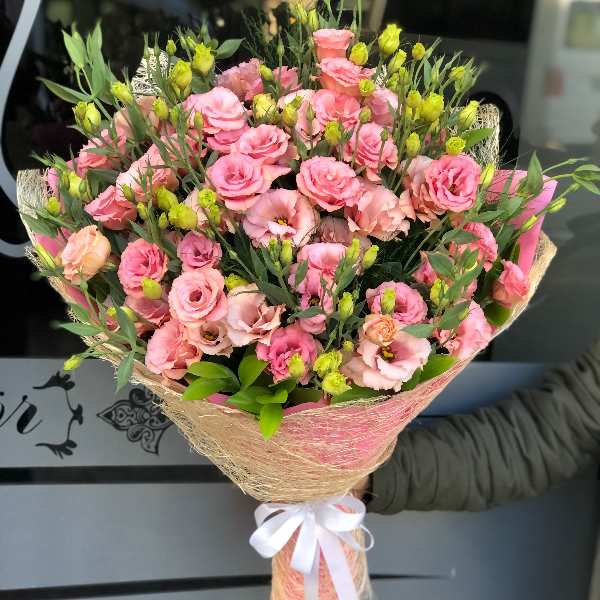  Belek Blumenlieferung rosa Lisianthus-Strauß