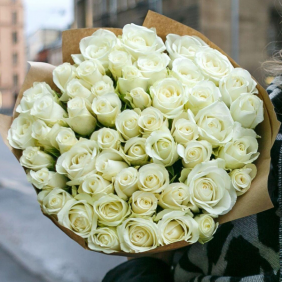  Belek Blumenlieferung Strauß aus 45 weißen Rosen