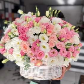  Florist in Belek İn Basket Eustoma 